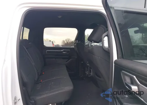 2020 Ram 1500 Big Horn 4X4 5'7 Box z USA, uszkodzony, nr VIN 1C6SRFFT5LN254966